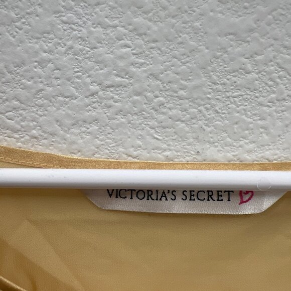 Victorias Secret Yellow Sheer Blouse With Keyhole Accent & Button Details - Picture 3 of 7